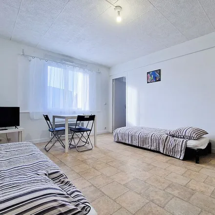 Rent this 1 bed apartment on 78190 Trappes