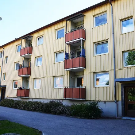 Rent this 2 bed apartment on Maskinistgatan in 802 86 Gävle, Sweden