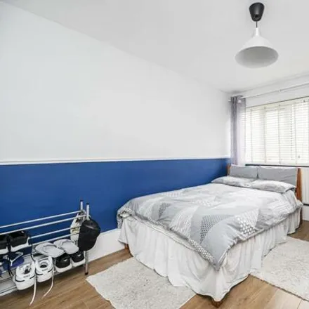 Image 9 - Bethnal Green Nature Reserve, Punderson's Gardens, London, E2 9RP, United Kingdom - Apartment for sale