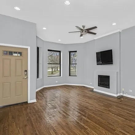 Image 3 - 411 East 60th Street, Chicago, IL 60637, USA - House for sale