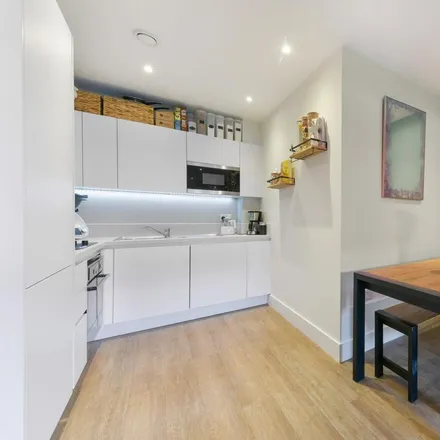 Image 2 - Wagtail Court, Pipit Drive, London, SW15 6RH, United Kingdom - Apartment for rent