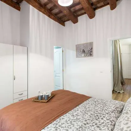 Rent this 2 bed apartment on Carrer de l'Arc de Sant Ramon del Call in 10, 08002 Barcelona