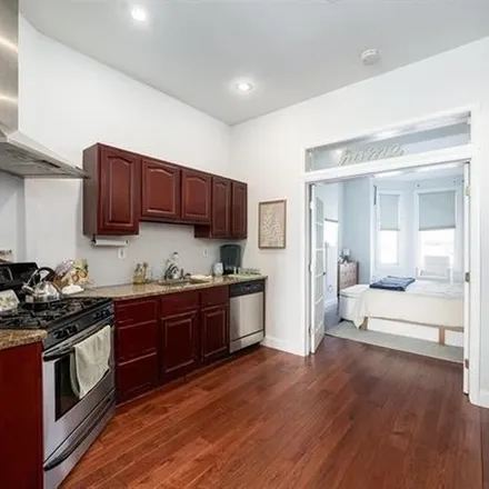 Image 4 - 245 Griffith Street, Jersey City, NJ 07307, USA - Apartment for rent