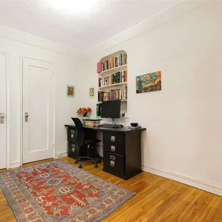 Image 4 - 99-21 67th Road, New York, NY 11375, USA - Apartment for sale