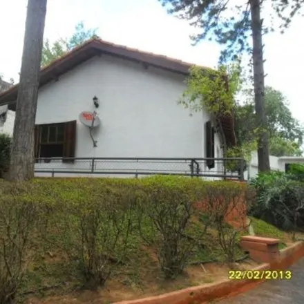 Buy this 4 bed house on Estrada Taji Takahashi in Chácaras Embu Colonial, Embu das Artes - SP