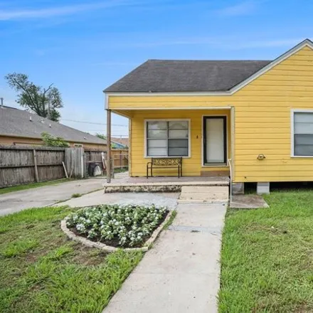 Buy this 3 bed house on 1882 Alabama Street in Baytown, TX 77520