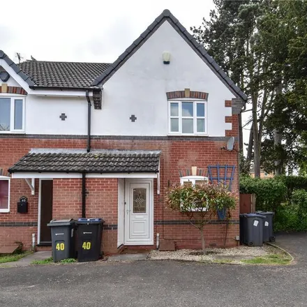 Rent this 2 bed duplex on Forsythia Close in Shenley Fields, B31 1XA