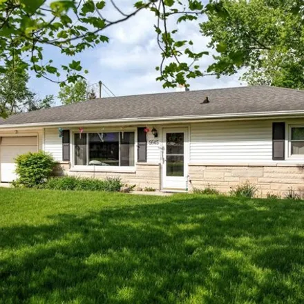 Buy this 3 bed house on Meadowbrook Drive in Fort Wayne, IN 46835