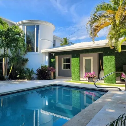 Rent this 4 bed house on 5650 Pine Tree Drive in Miami Beach, FL 33140