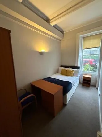 Image 1 - 5 Caledonian Place, City of Edinburgh, EH11 2AJ, United Kingdom - Apartment for rent