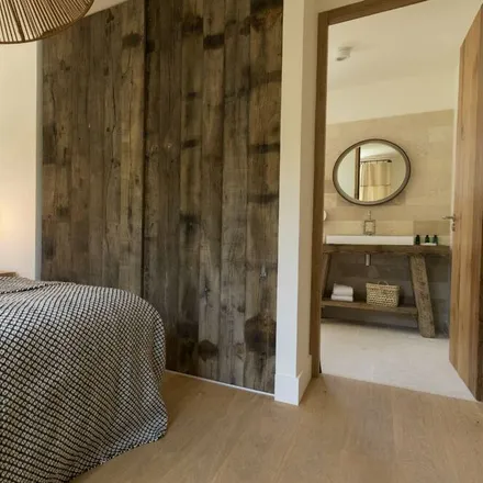 Rent this 3 bed house on 13210 Saint-Rémy-de-Provence