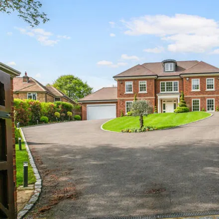 Buy this 5 bed house on Dodds Lane in Chalfont St Giles, HP8 4EL