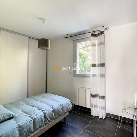 Image 4 - 3 Rue de l'Église, 30133 Les Angles, France - Apartment for rent