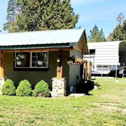 Buy this 3 bed house on 52445 Doe Lane in La Pine, Deschutes County
