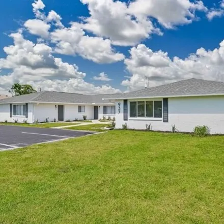 Buy this studio house on 916 Southeast 23rd Place in Cape Coral, FL 33990