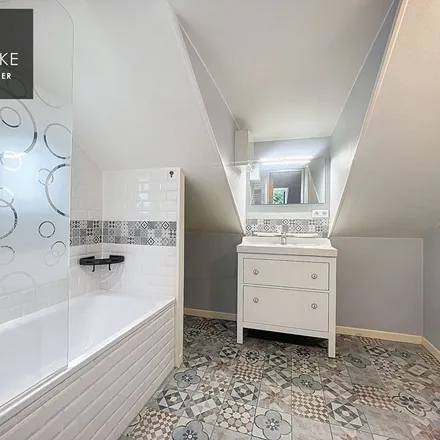 Rent this 2 bed apartment on 181 Boulevard Voltaire in 92600 Asnières-sur-Seine, France
