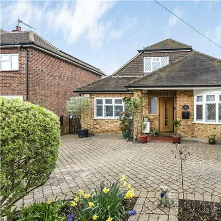 Buy this 5 bed house on Holland Gardens in Thorpe, TW20 8TA