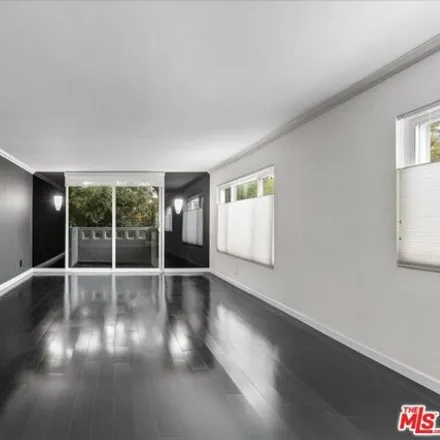 Image 2 - 1223 North Flores Street, West Hollywood, CA 90069, USA - Condo for sale
