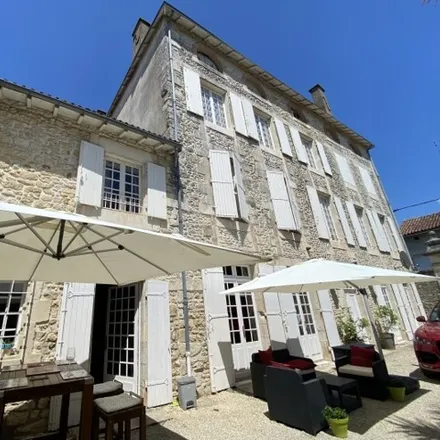 Buy this 9 bed townhouse on Civray in Cher, France