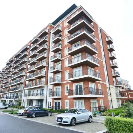 Rent this 2 bed apartment on Byron Avenue in London, NW9 0EP