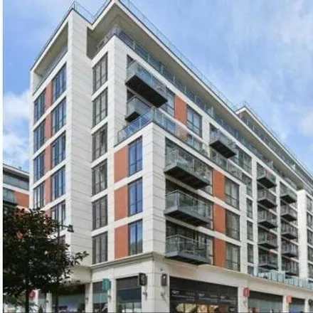 Image 6 - Victoria Square, London, W5 9SE, United Kingdom - Apartment for rent
