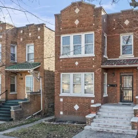 Buy this 5 bed house on 723 East 91st Street in Chicago, IL 60619
