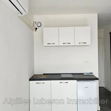 Rent this 1 bed apartment on D 5 in 13520 Maussane-les-Alpilles, France