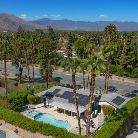 Image 2 - 2517 East Mesquite Avenue, Palm Springs, CA 92264, USA - House for sale