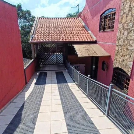 Buy this 3 bed house on Rua Humberto Primo Leardini in Jardim Santa Lídia, Mauá - SP