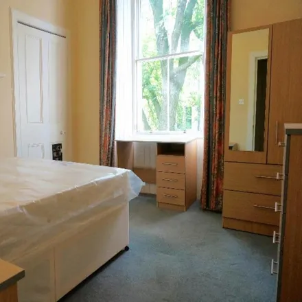 Image 5 - 15 Roseneath Place, City of Edinburgh, EH9 1JD, United Kingdom - Apartment for rent