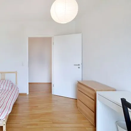 Rent this 5 bed room on Renoirallee 4a in 60438 Frankfurt, Germany
