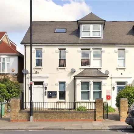 Rent this 8 bed house on 83 Lansdowne Road in London, N17 0NN