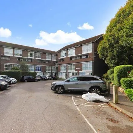 Buy this 2 bed apartment on Ebury Road in Rickmansworth, WD3 1BE