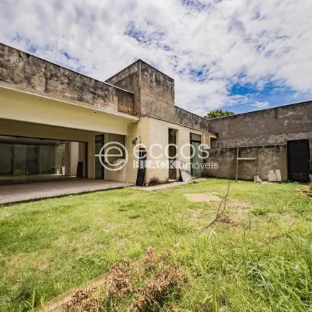 Buy this 3 bed house on Rua José de Paula Dias in Jardim Karaíba, Uberlândia - MG