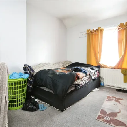 Image 3 - Ilchester Road, London, RM8 2LB, United Kingdom - Apartment for rent
