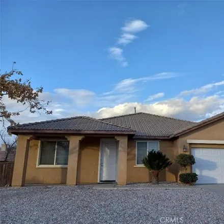 Image 3 - 12952 Dos Palmas Road, Victorville, CA 92392, USA - House for sale
