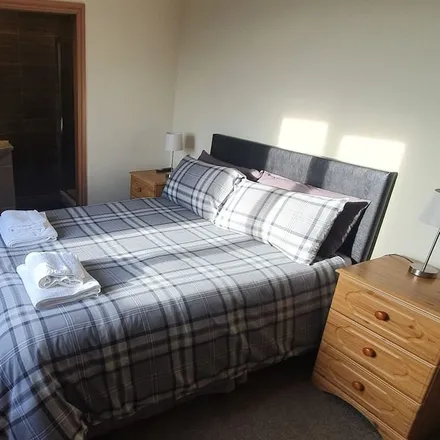 Rent this 3 bed house on East Dunbartonshire in G66 8AB, United Kingdom