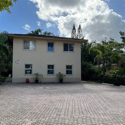 Image 1 - 420 SE 18th Ct Apt 2, Fort Lauderdale, Florida, 33316 - Townhouse for rent
