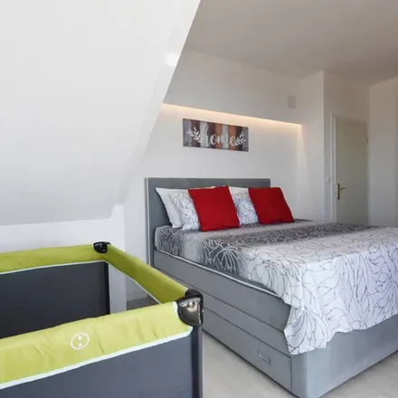 Rent this 3 bed house on 21327 Općina Podgora