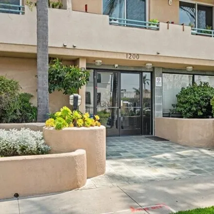 Image 1 - 1200 S Corning St Apt 201, Los Angeles, California, 90035 - Condo for sale