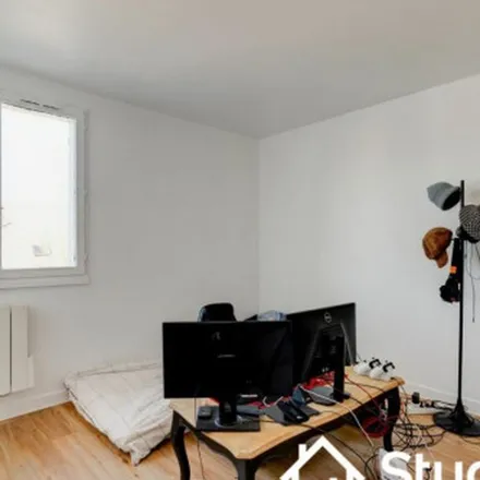 Rent this 5 bed apartment on 12 Rue de Pontoise in 78100 Saint-Germain-en-Laye, France