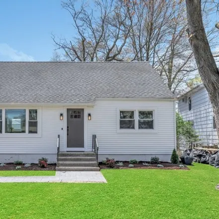 Buy this 3 bed house on 113 Sawyer Road in Tunxis Hill, Fairfield