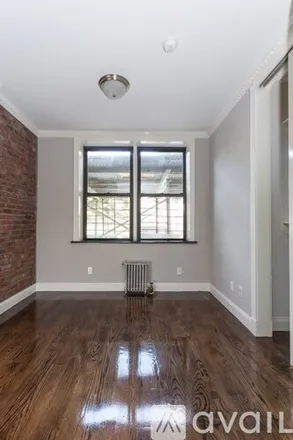Rent this 3 bed apartment on 326 E 35th St