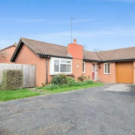 Buy this 3 bed house on Stone Hill in Wolverton, MK8 8DN