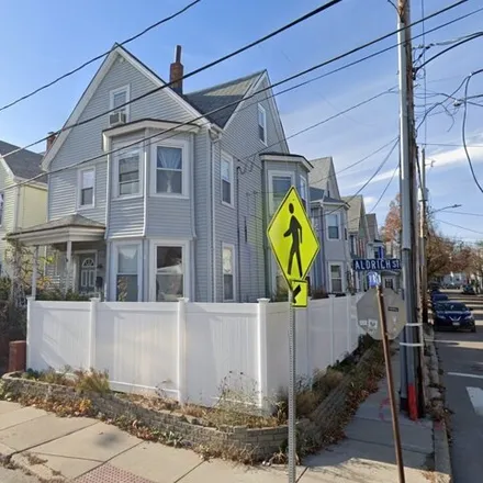 Image 3 - 15 Aldrich Street, Somerville, MA 02145, USA - House for sale