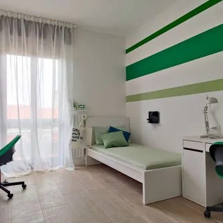 Rent this 3 bed apartment on Ghenza in Via Pietro Pomponazzi, 20136 Milan MI
