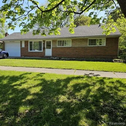 Buy this 3 bed house on 6998 Beech Daly Road in Dearborn Heights, MI 48127