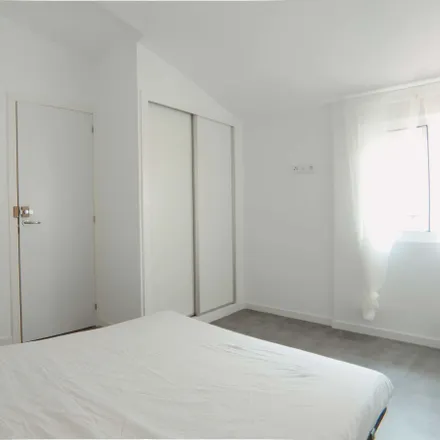 Image 4 - Calle de Antonio Zamora, 48, 28011 Madrid, Spain - Room for rent