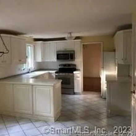 Image 5 - 42 Windham Drive, Simsbury, CT 06070, USA - House for sale