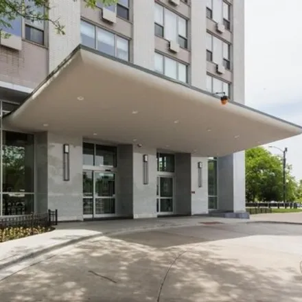Rent this 1 bed condo on 1550 North Lake Shore Drive in Chicago, IL 60610